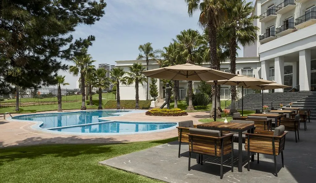 Camino Real Puebla Hotel & Suites 5*,
